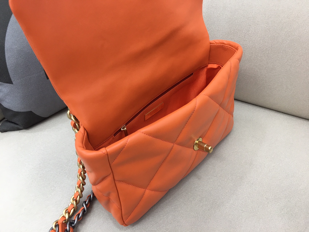 Lambskin 19 Large Handbag Flap Bag AS1161 Orange